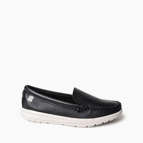 Minnetonka Women's Discover Deerskin - Black