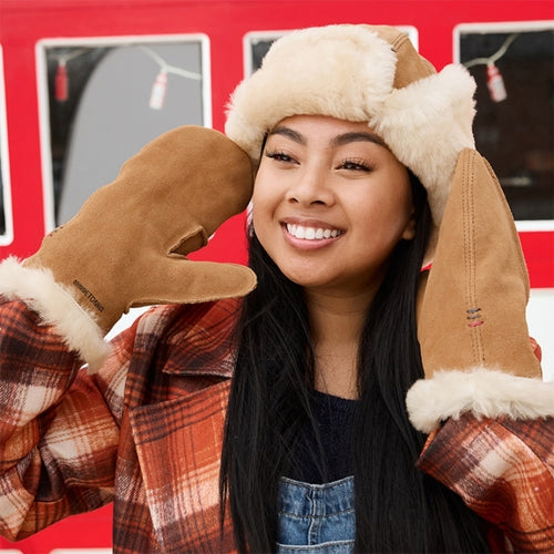 Minnetonka Sheepskin Mittens - Tan