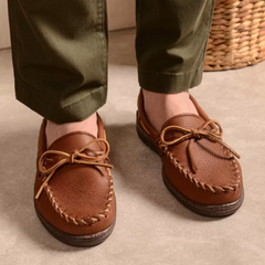 Minnetonka Sheepskin Moose Slipper - Caramel