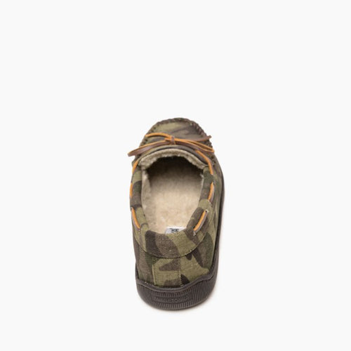 Minnetonka Pile Lined Hardsole Moccasin - Camo