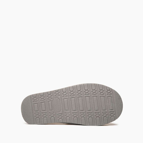 Minnetonka Chesney Scuff Slipper - Ice Gray