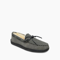 Minnetonka Sheepskin Hardsole Slipper - Grey