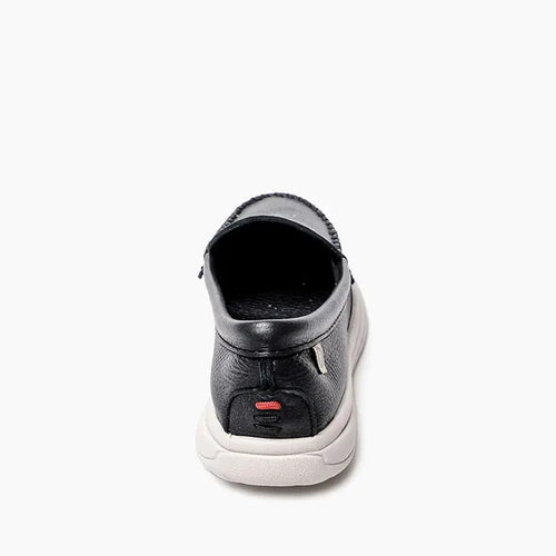Minnetonka Women's Discover Deerskin - Black