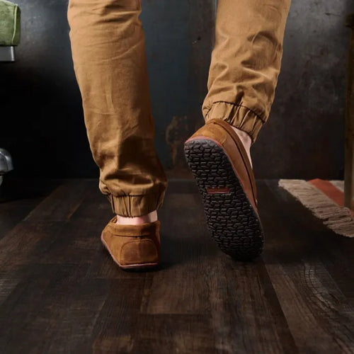 Minnetonka Men's Venetian Tread - Brown Ruff