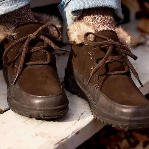Minnetonka Women's Tinley - Chocolate