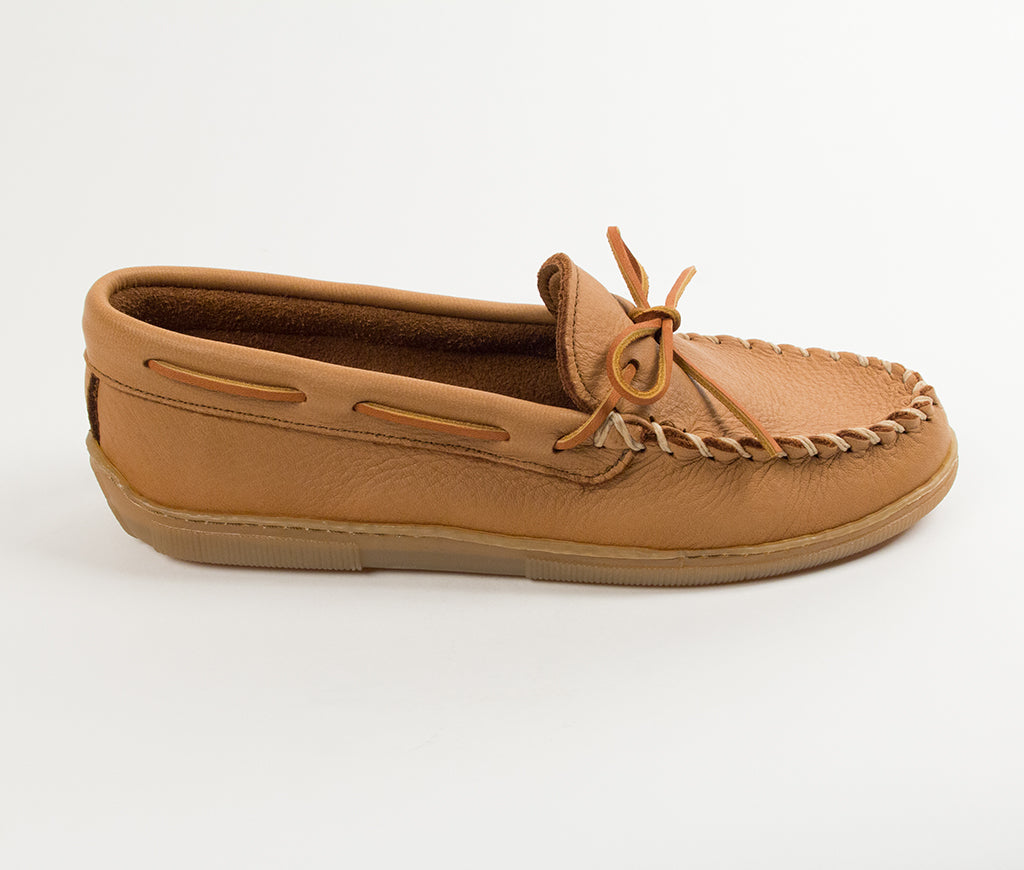 Minnetonka 890 Moosehide Classic Men's Loafers, Natural Beige, 38.5 EU